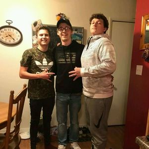 Meet your Posher, Cameron